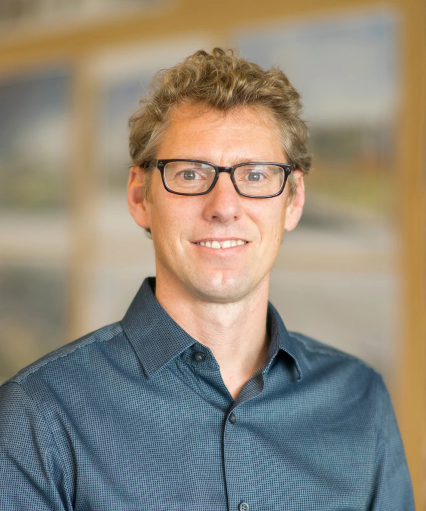 Jonas Rignell Team - WRNS Studio