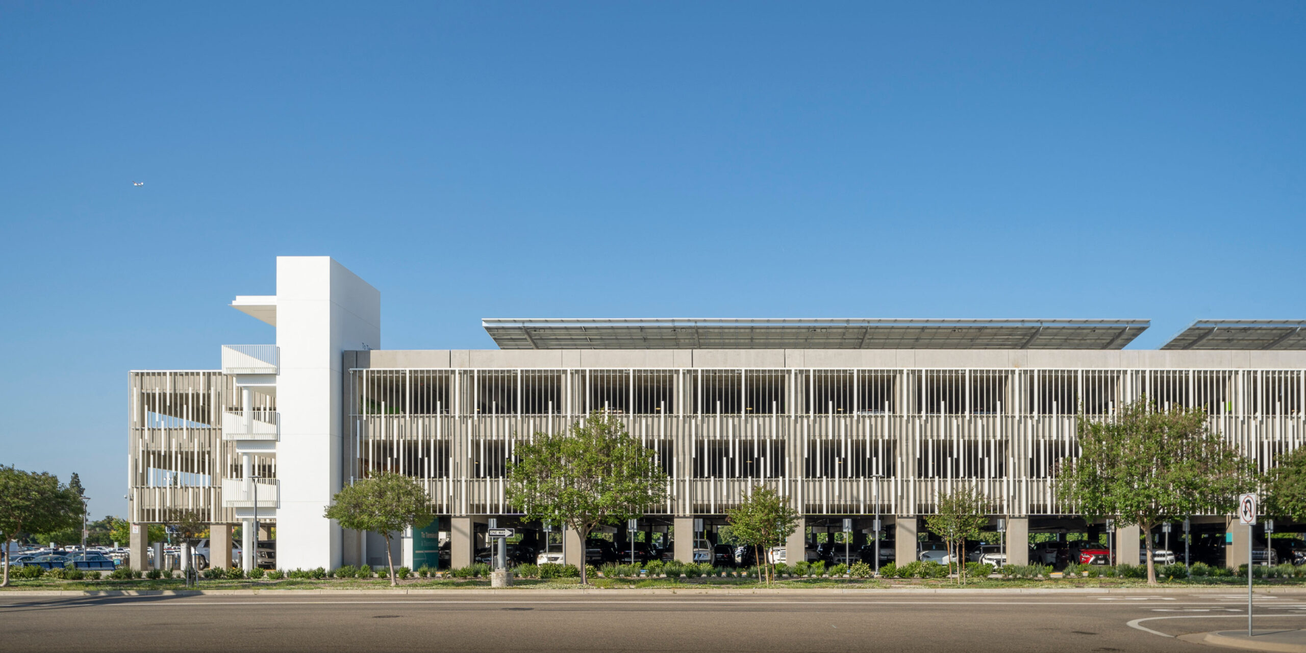 Fresno Yosemite International Airport Parking Structure