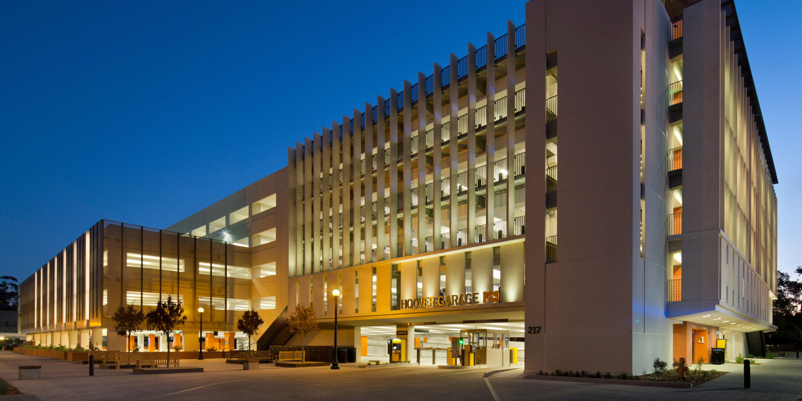 Stanford University Medical Center Parking Structure