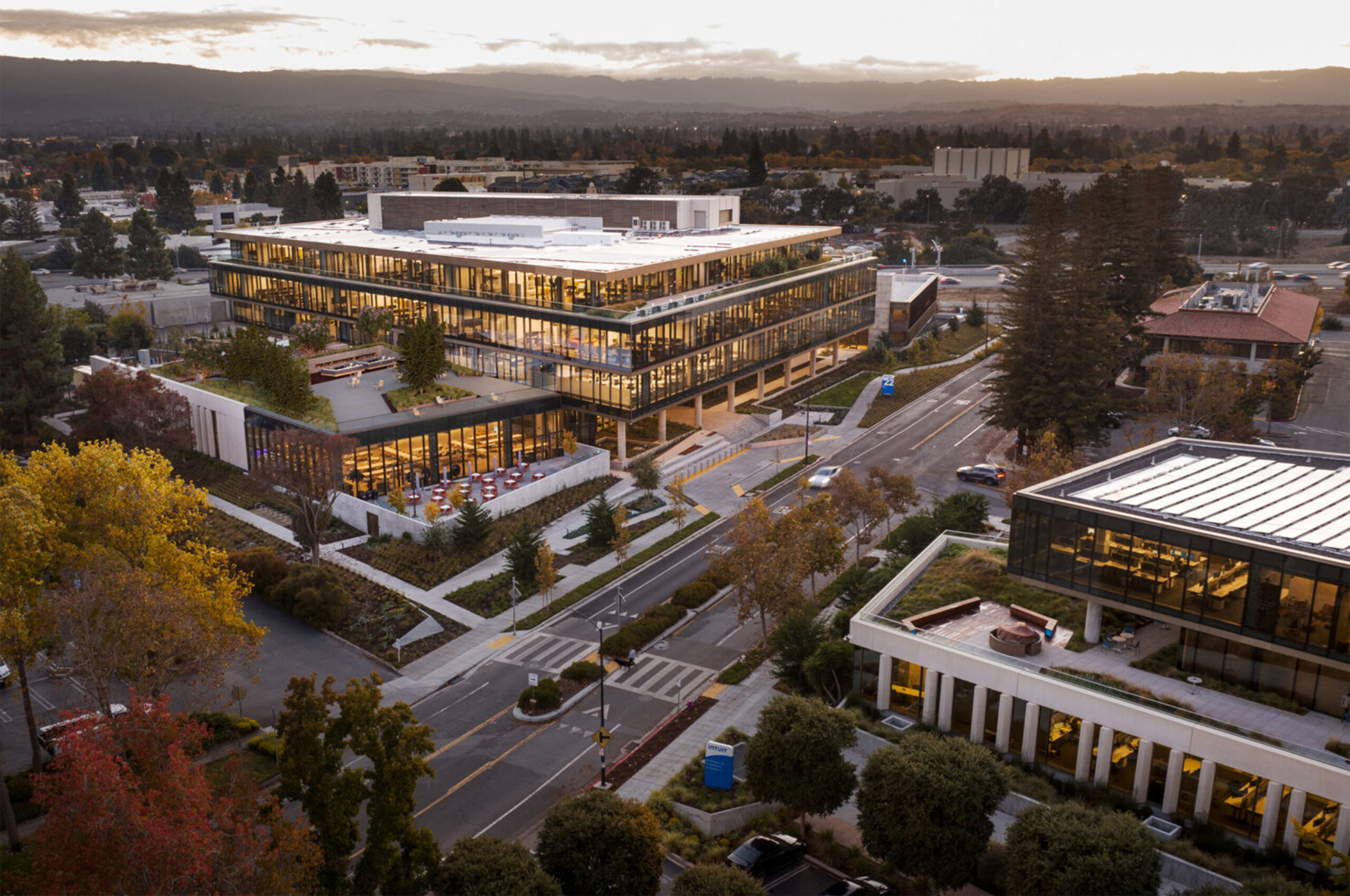 Mountain View, Heart of Silicon Valley, Puts a “There” There
